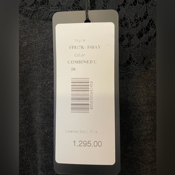 NWT Dolce & Gabbana black cashmere and silk lace light sweater sleeveless top. - Picture 8 of 12